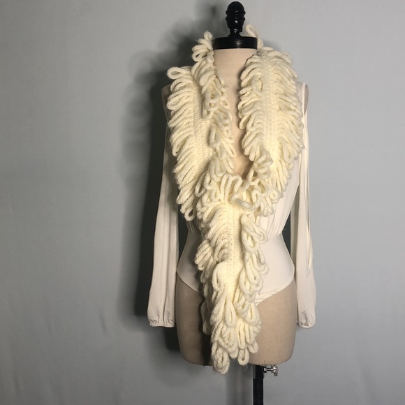 French Connection Ivory Scarf - Picture 4 of 5